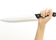 Homem amea�a nora com faca e acaba preso em Blumenau