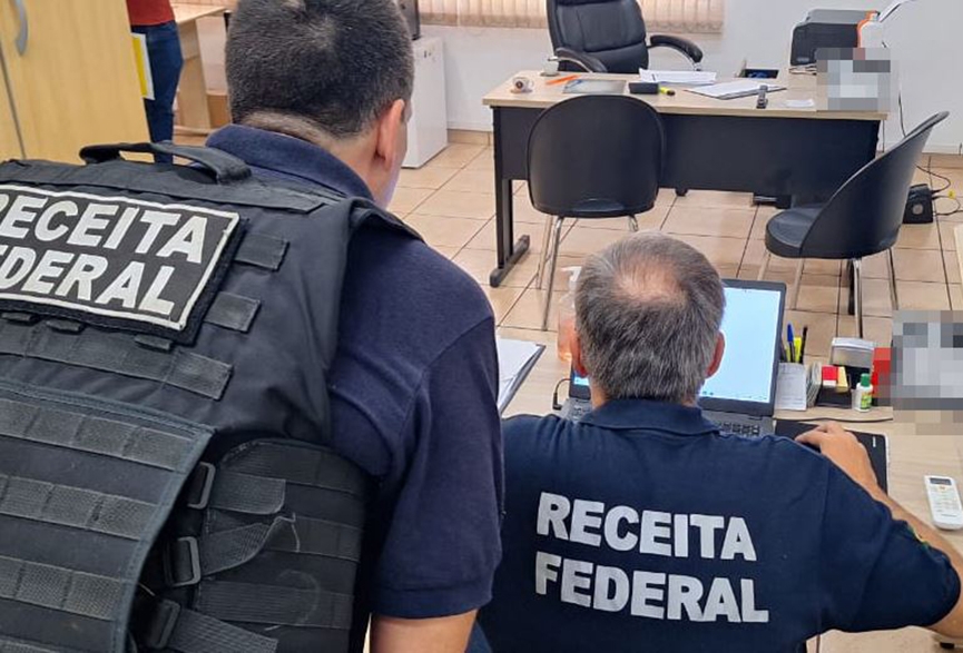 Empresa de Gaspar � alvo de opera��o que investiga fraude bilion�ria atrav�s da sonega��o de impostos