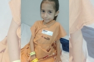 Famlia de Ilhota precisa de ajuda para tratamento de menina com tumor na coluna