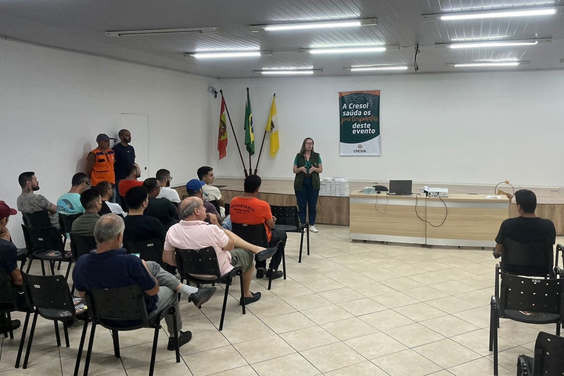  Gaspar comea a preparar novos voluntrios da Defesa Civil