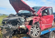 Carros colidem e pedestre � atropelado em Gaspar