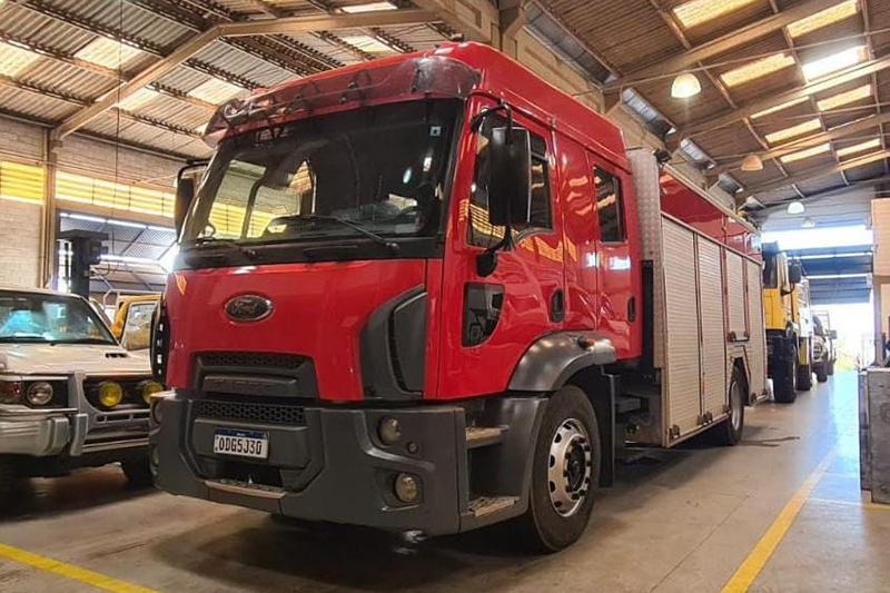 Bombeiros de Ilhota pedem uni�o da comunidade em campanha para compra de novo caminh�o