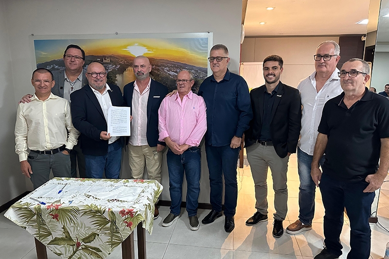 Formalizada a venda da Sociedade Canarinhos para Sesc/Senac por R$5 milhes