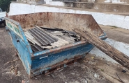 Coletores do cemitrio de Gaspar so usados de forma indevida para descarte de restos de construo civil