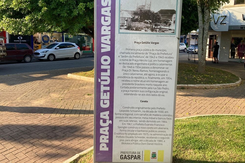 Vereadora Zilma pede instalao de totens informativos nas pontes do Centro de Gaspar