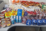 Procon apreende mais de 100 produtos vencidos em supermercado do Belchior