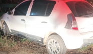 Carro furtado � encontrado abandonado na Jorge Lacerda, em Ilhota