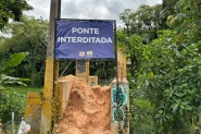 Prefeitura vai reforar bloqueio para impedir passagem por pinguela em estado precrio em Gaspar