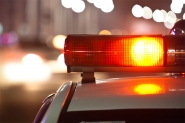 Homem tenta atropelar policial e acaba preso em Blumenau