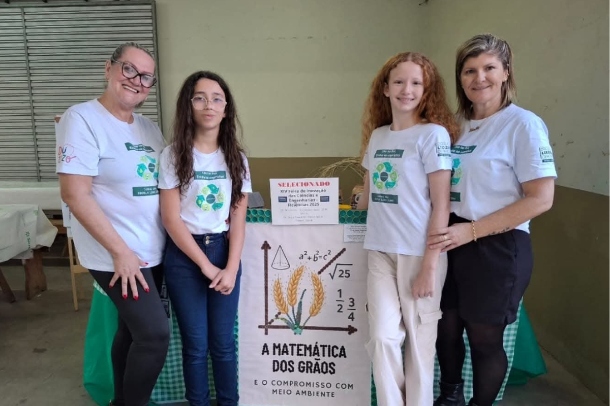 Escola de Gaspar participa da Feira Internacional de Ciências e Engenharias no Paraná