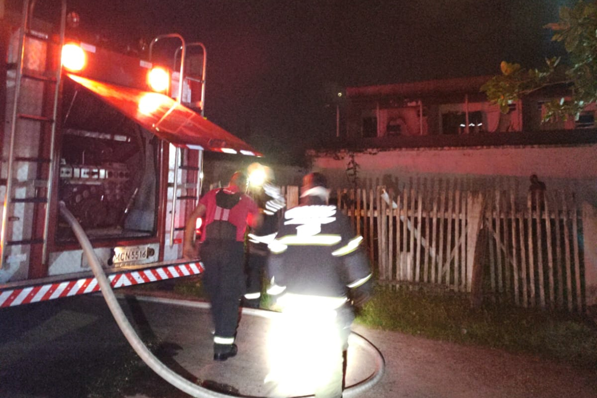 Incêndio atinge lavação de kitnet no bairro Coloninha, em Gaspar