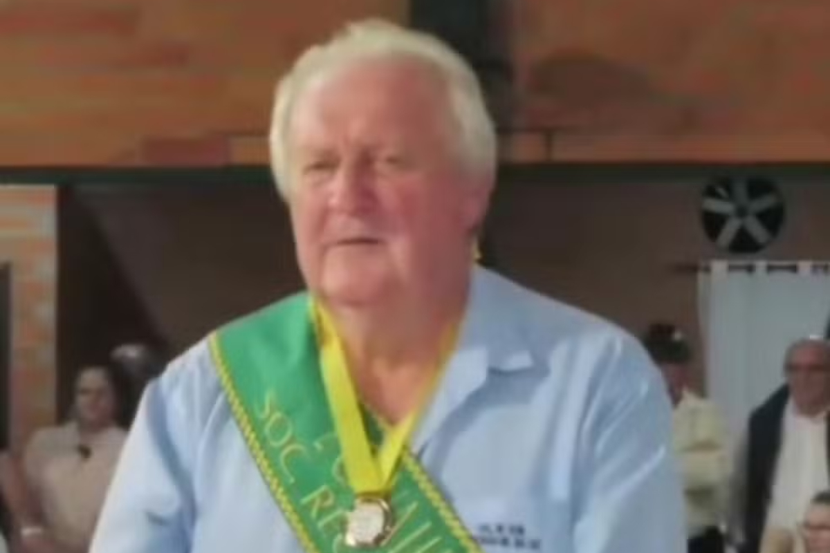 Idoso morre enquanto dançava valsa de suas Bodas de Ouro em Jaraguá do Sul