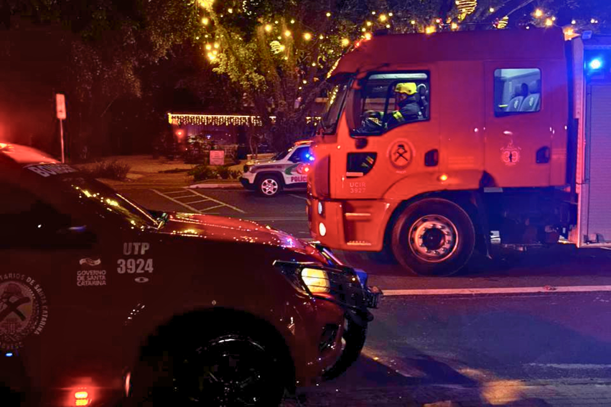 Bicicleta e ciclomotor colidem e uma pessoa fica ferida em Ilhota