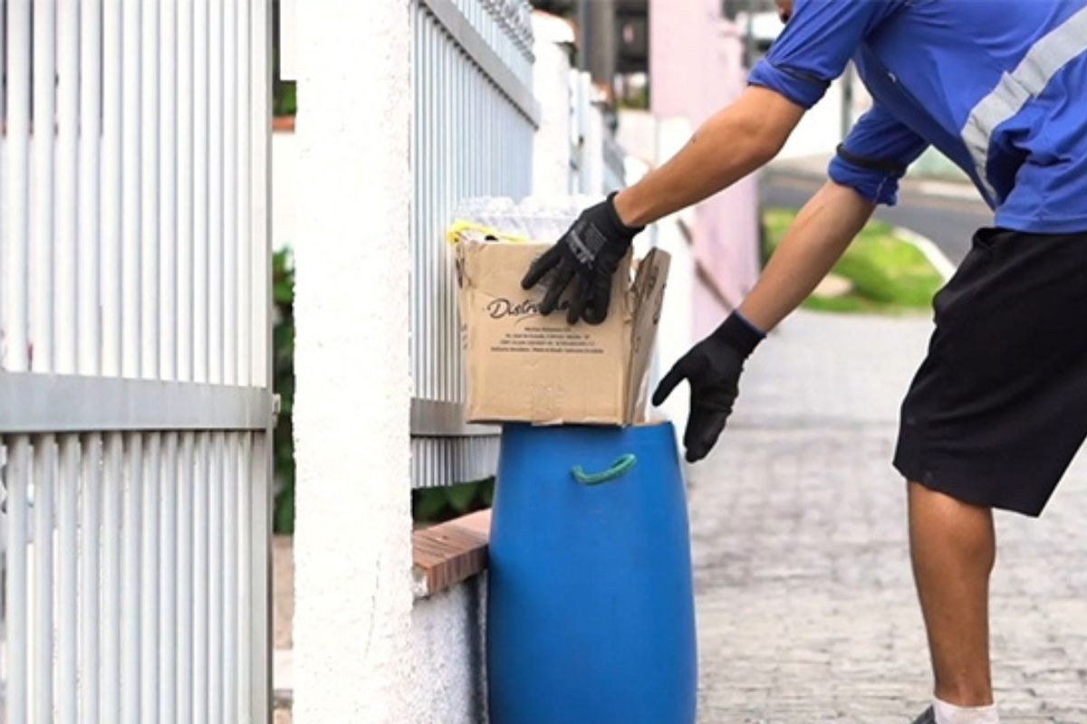 Terceiro turno: Gaspar implementa coleta de lixo teste durante a madrugada