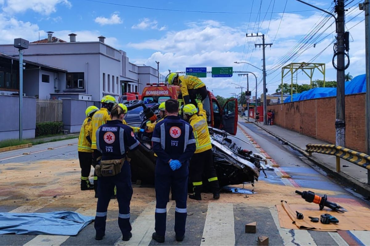 Motorista que morreu em grave acidente em Gaspar prestava servi�os ao dono do carro