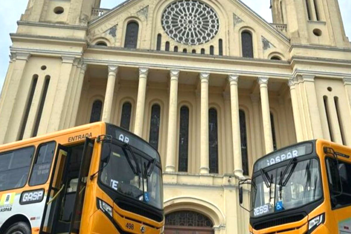 Alunos que n�o fizerem o recadastramento do cart�o do transporte escolar v�o pagar tarifa integral