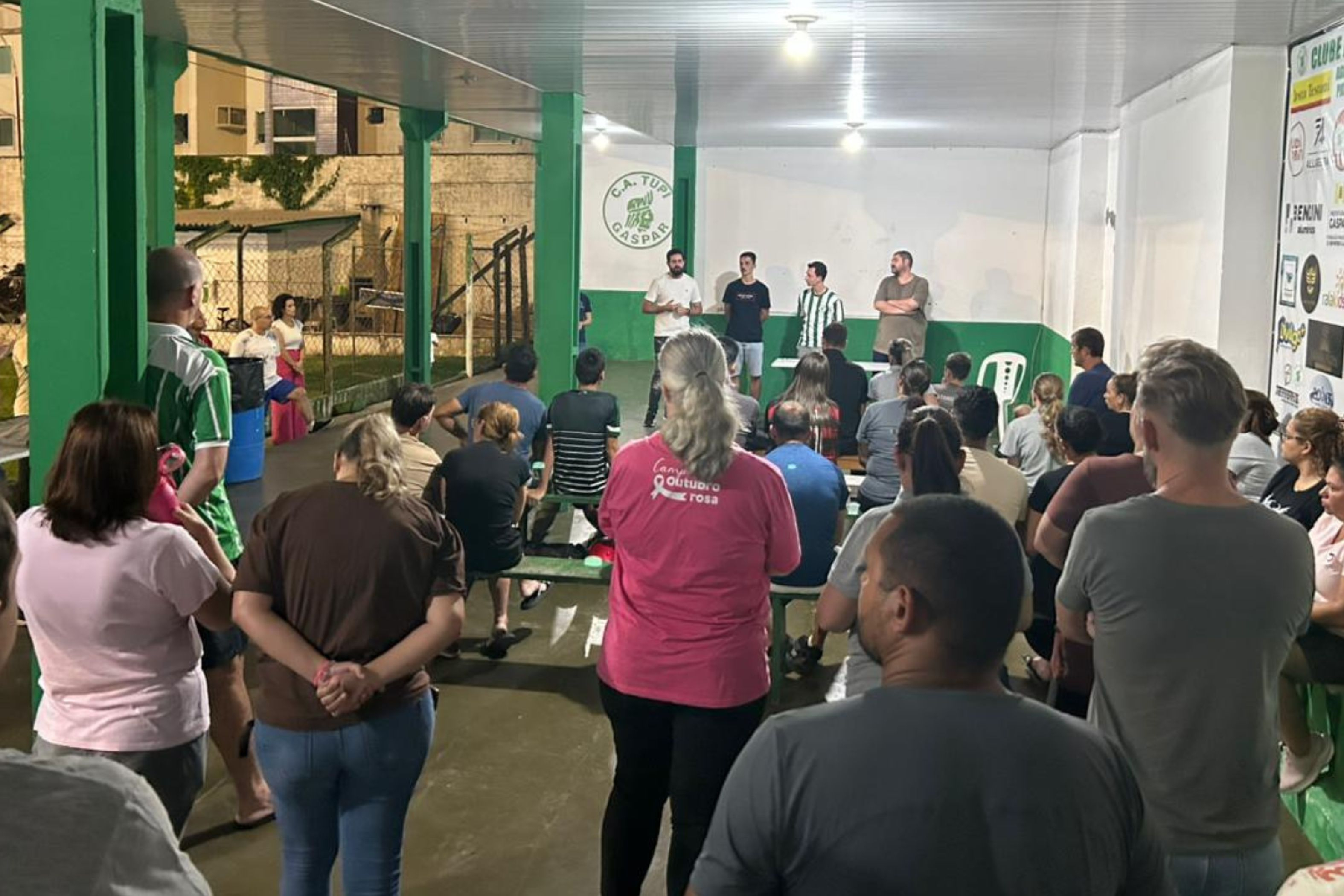 Tupi re�ne pais de atletas e apresenta melhorias, futuros investimentos e realidade financeira do clube gasparense