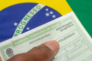 Eleitores t�m at� 6 de maio para regularizar o t�tulo