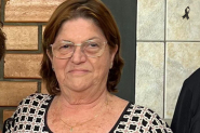 Gaspar se despede de Maria Deschamps, moradora do bairro Po�o Grande