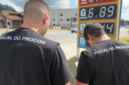 Gasolina comum em Gaspar tem pre�o m�dio de R$6,56 o litro, aponta Procon