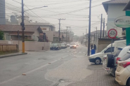 Vazamento na rede de abastecimento pode deixar moradores do bairro Sete sem �gua