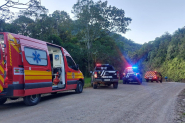 Idosa sequestrada � resgatada em ribanceira de 200 metros no bairro Arraial, em Gaspar 