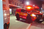 Homem � hospitalizado com suspeita de traumatismo craniano ap�s queda de moto no Coloninha, em Gaspar