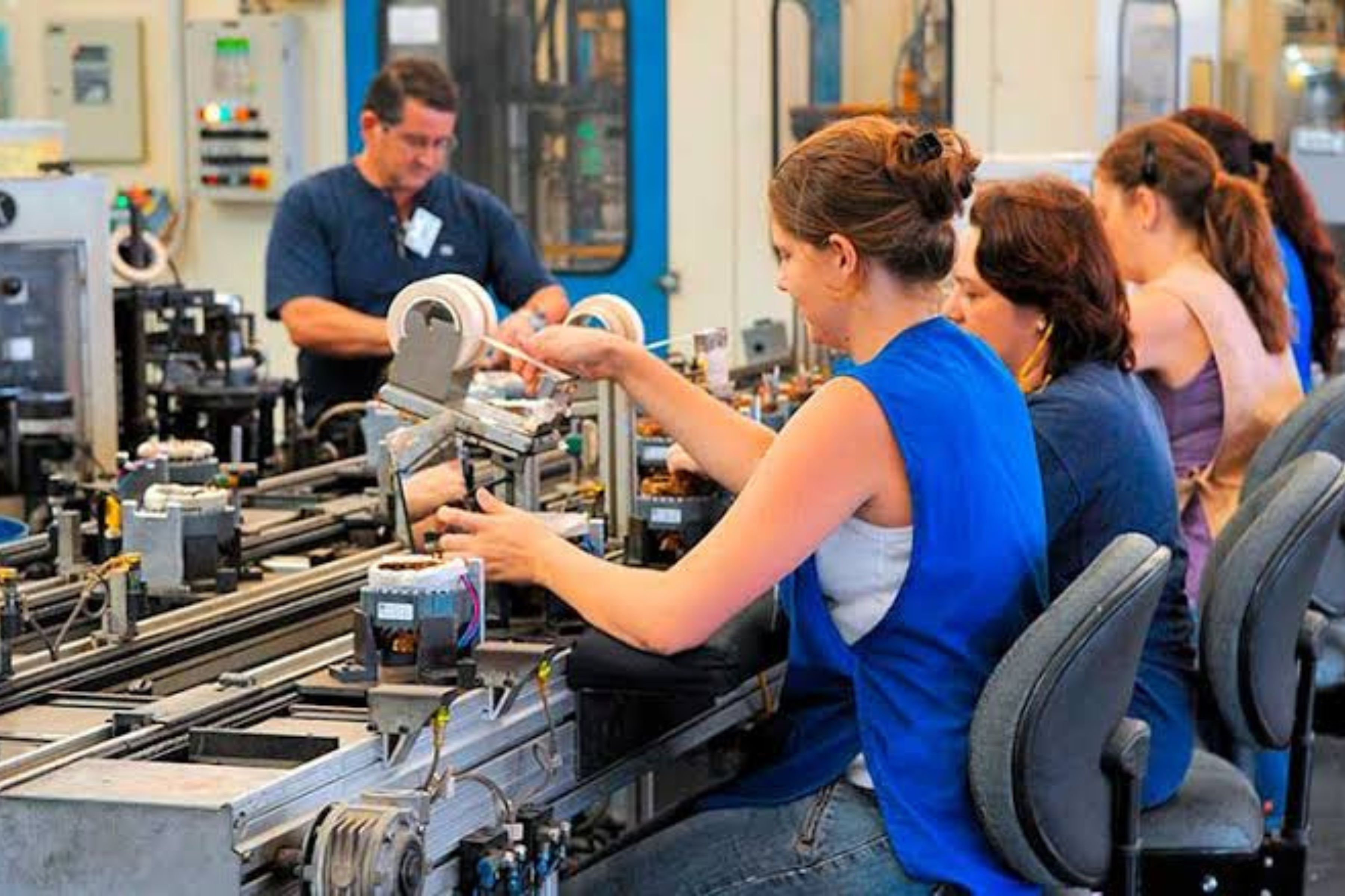 Setor de servi�os lidera gera��o de empregos em Santa Catarina no 1� semestre