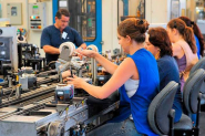 Setor de servi�os lidera gera��o de empregos em Santa Catarina no 1� semestre