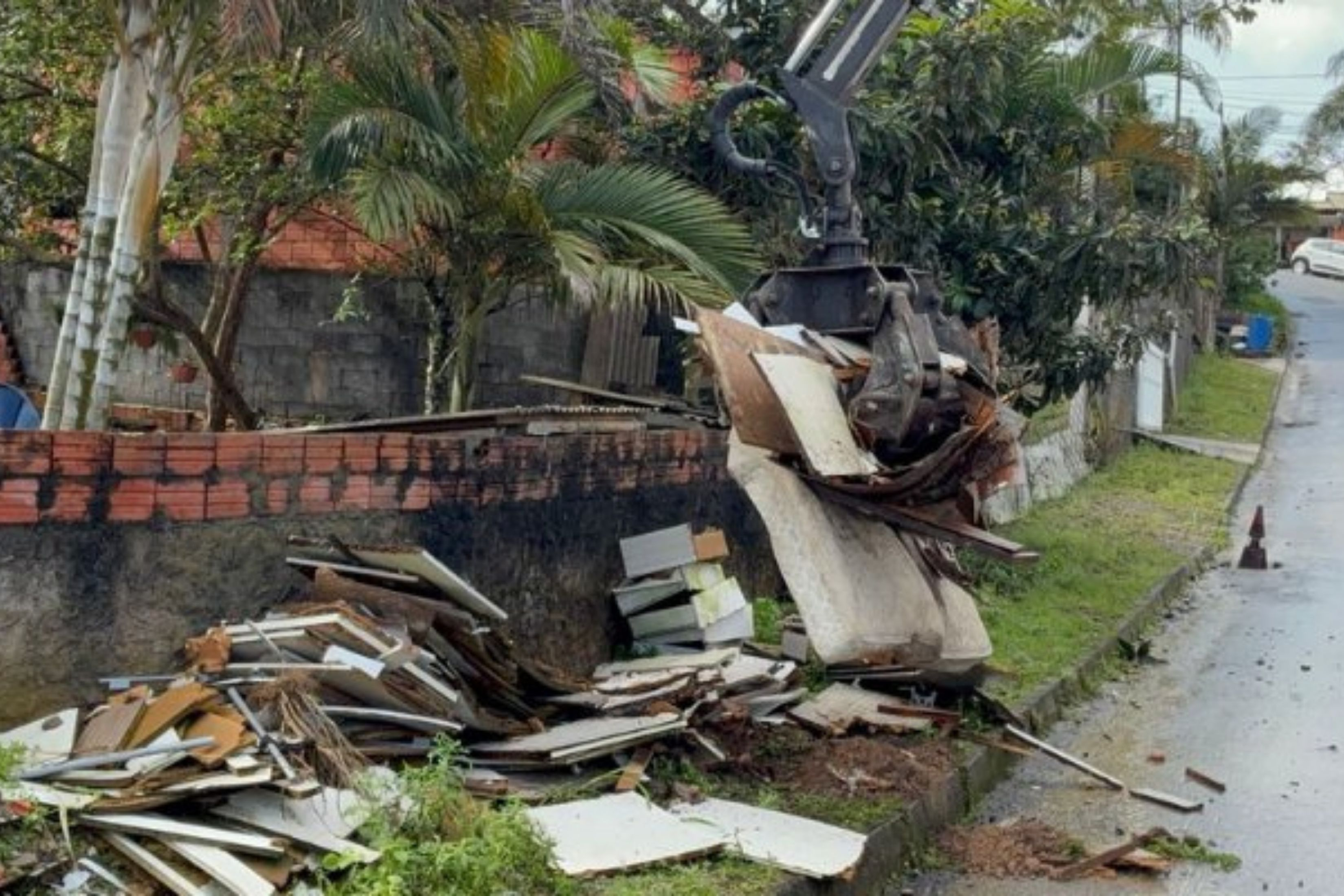 Descarte irregular de m�veis continua sendo registrado em Gaspar