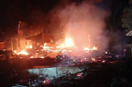 Inc�ndio destr�i casa e mata duas pessoas no M�dio Vale do Itaja�