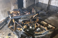 Carregador conectado � tomada causa princ�pio de inc�ndio em casa em Blumenau