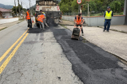 Prefeitura retoma servi�o de tapa-buraco em Gaspar