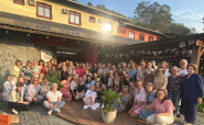 Encontro re�ne mais de 100 professores aposentados de Gaspar