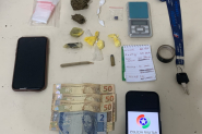 Adolescente que fazia tele-entrega de drogas com moto roubada � apreendido no Bela Vista, em Gaspar